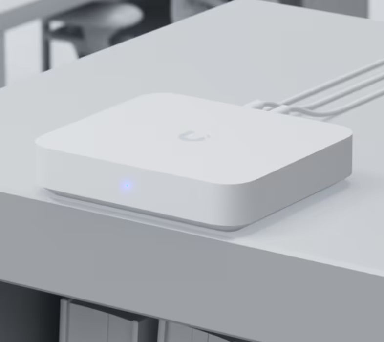Router - UniFi UXG Gateway MAX